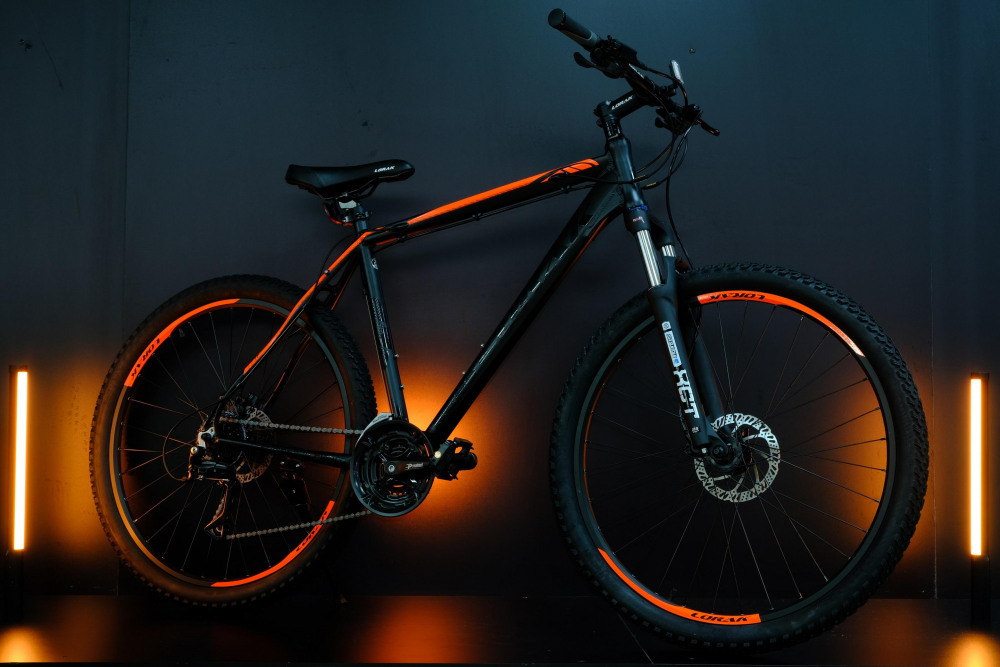 Lorak 6.0 Матовый Чёрный/Оранжевый рама 17 (на рост 155-173)