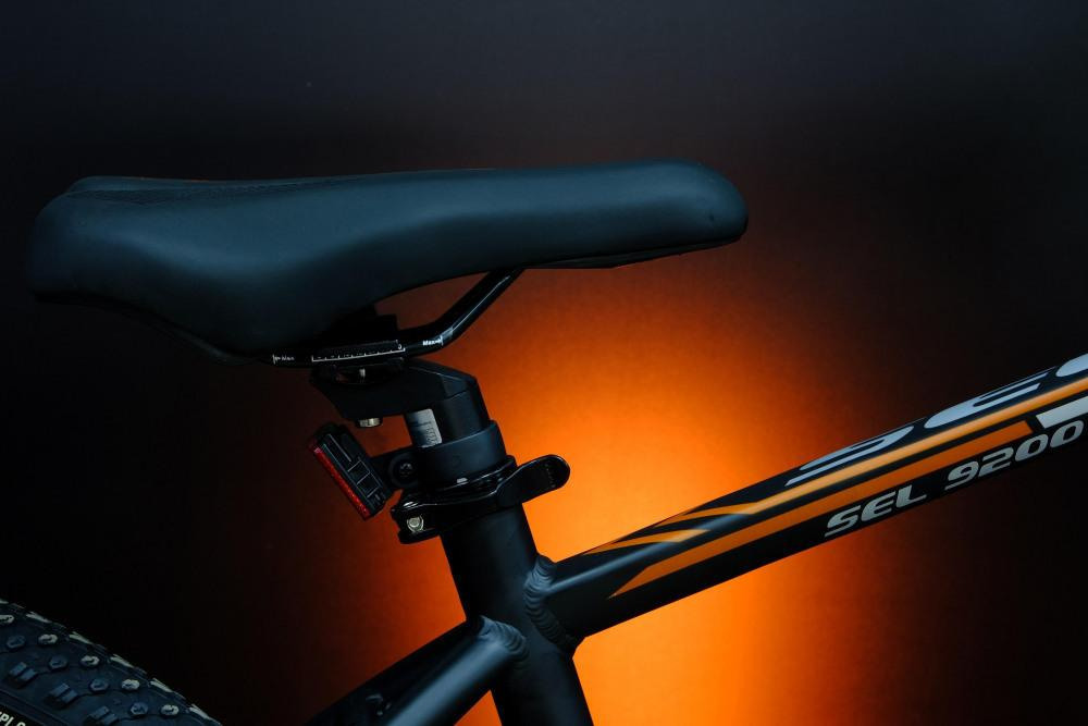 Lorak Sel 9200 Матовый Чёрный/Коричневый 19р (на раму 171-182)